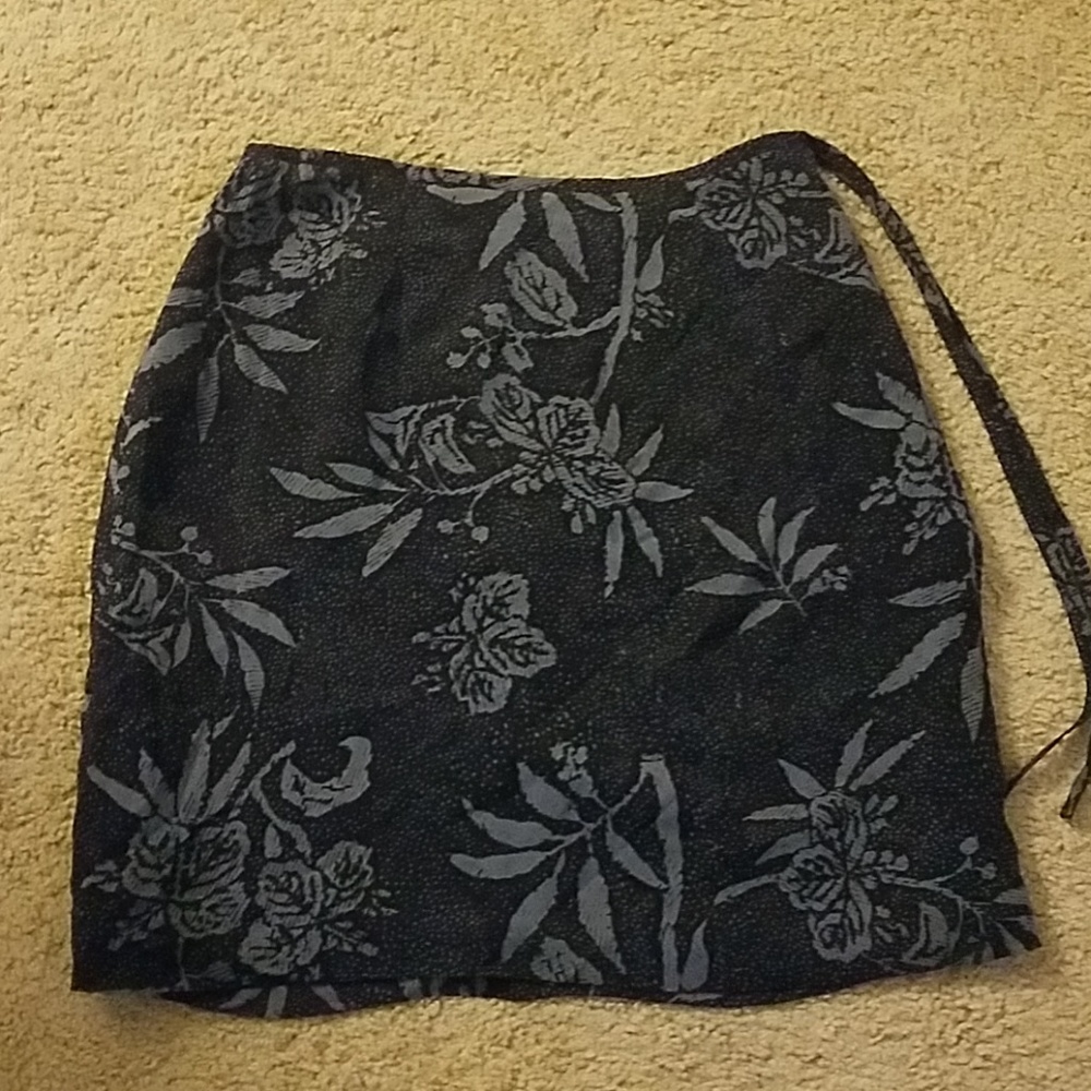 NWT Banana republic mini-skirt